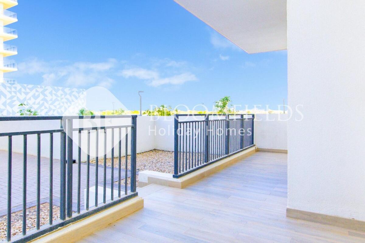 Bloomfields Waves & Whispers 1br Water Edge