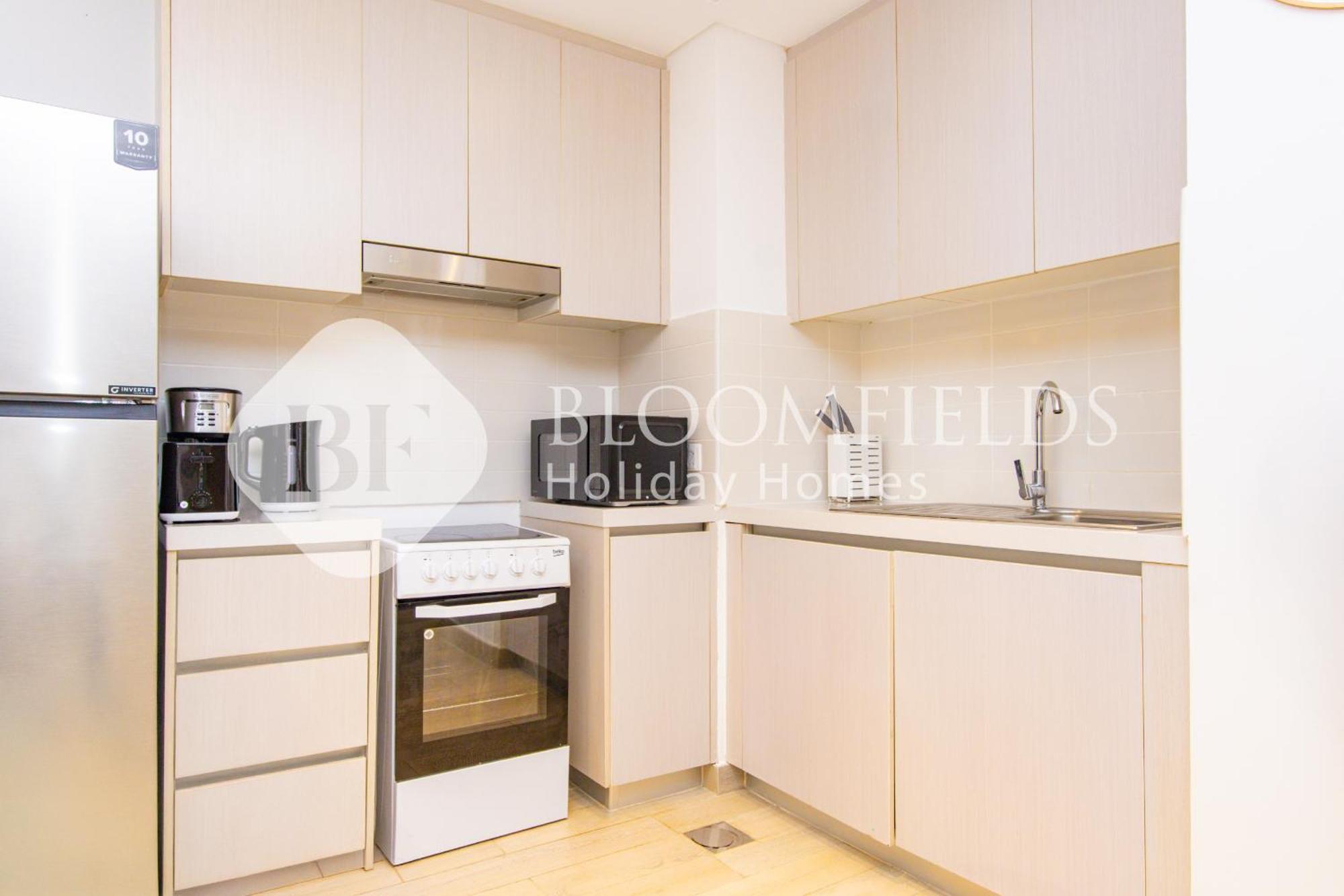 Bloomfields Waves & Whispers 1br Water Edge * Abu Dhabi