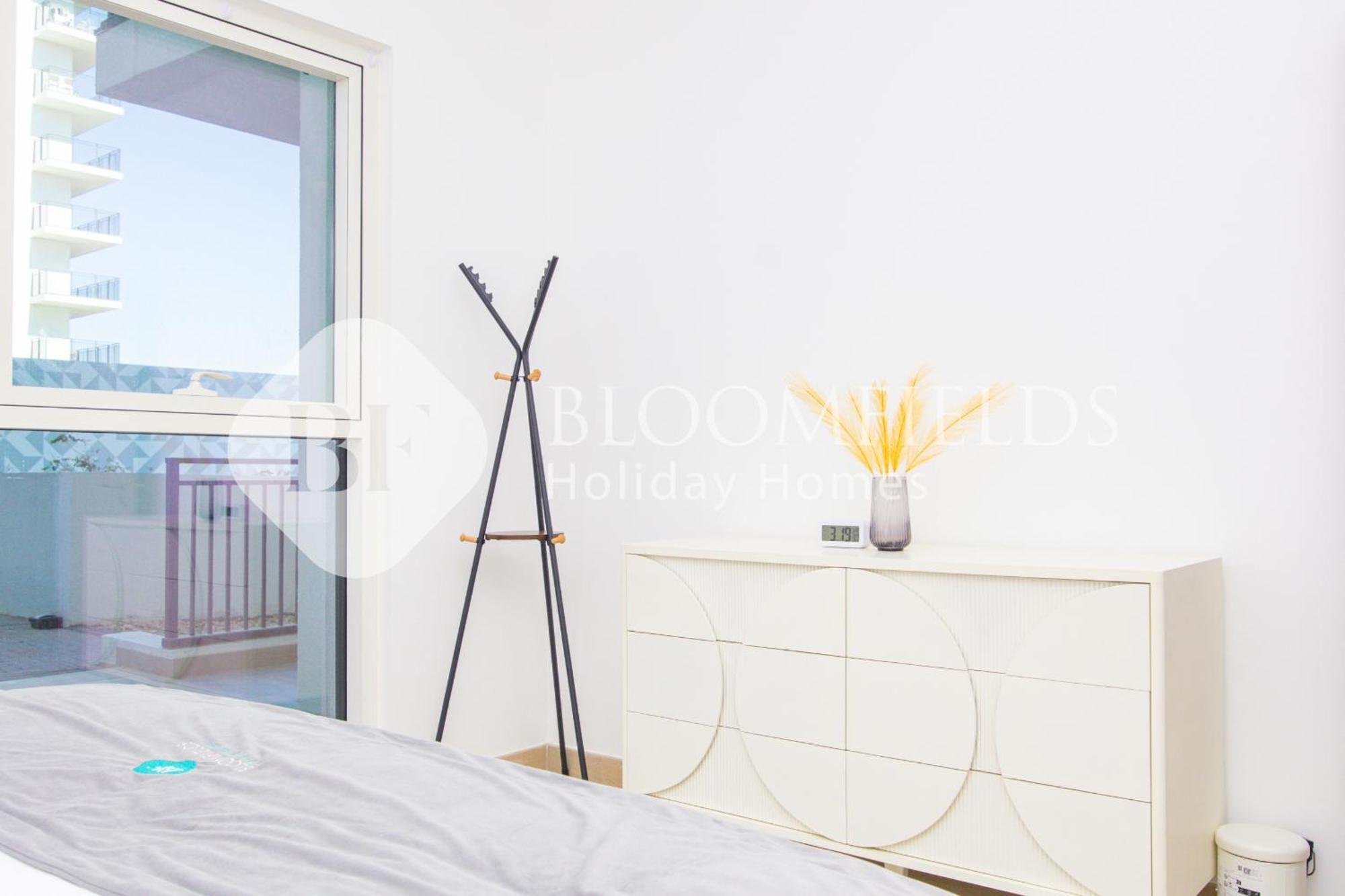 Bloomfields Waves & Whispers 1br Water Edge * Abu Dhabi